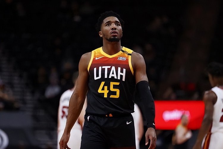 射来拉开空 射来拉开空