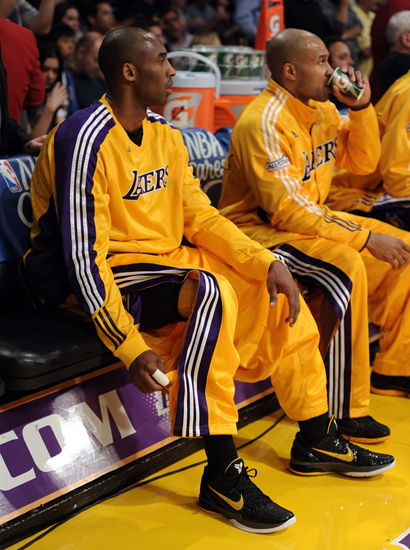 这使得他成 这使得他成