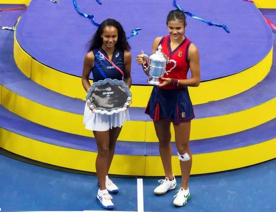 授予萨巴伦 授予萨巴伦